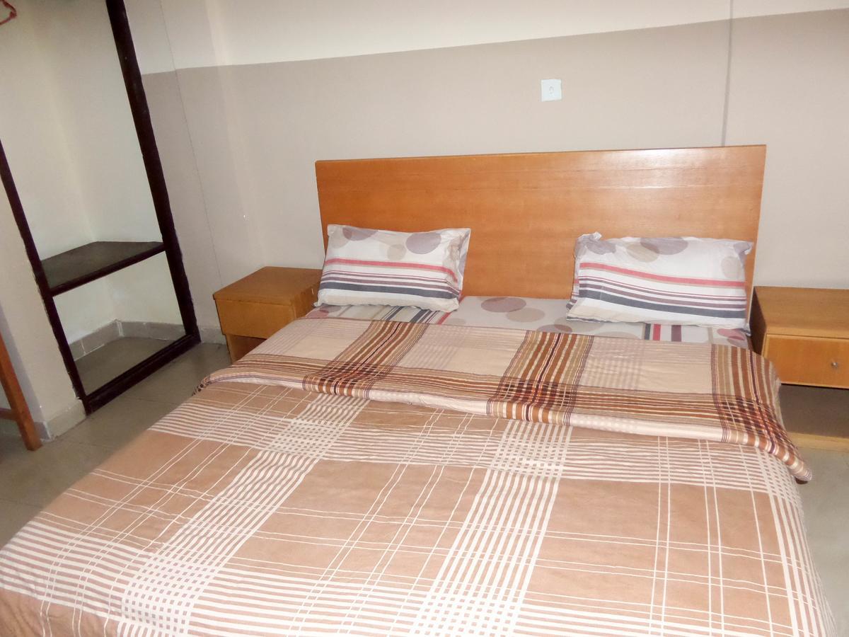 Wonder King Hotel Lagos Room photo